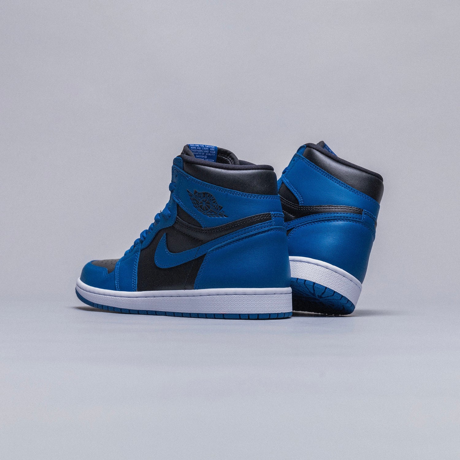 Air Jordan 1 Retro High OG 'Dark Marina Blue'