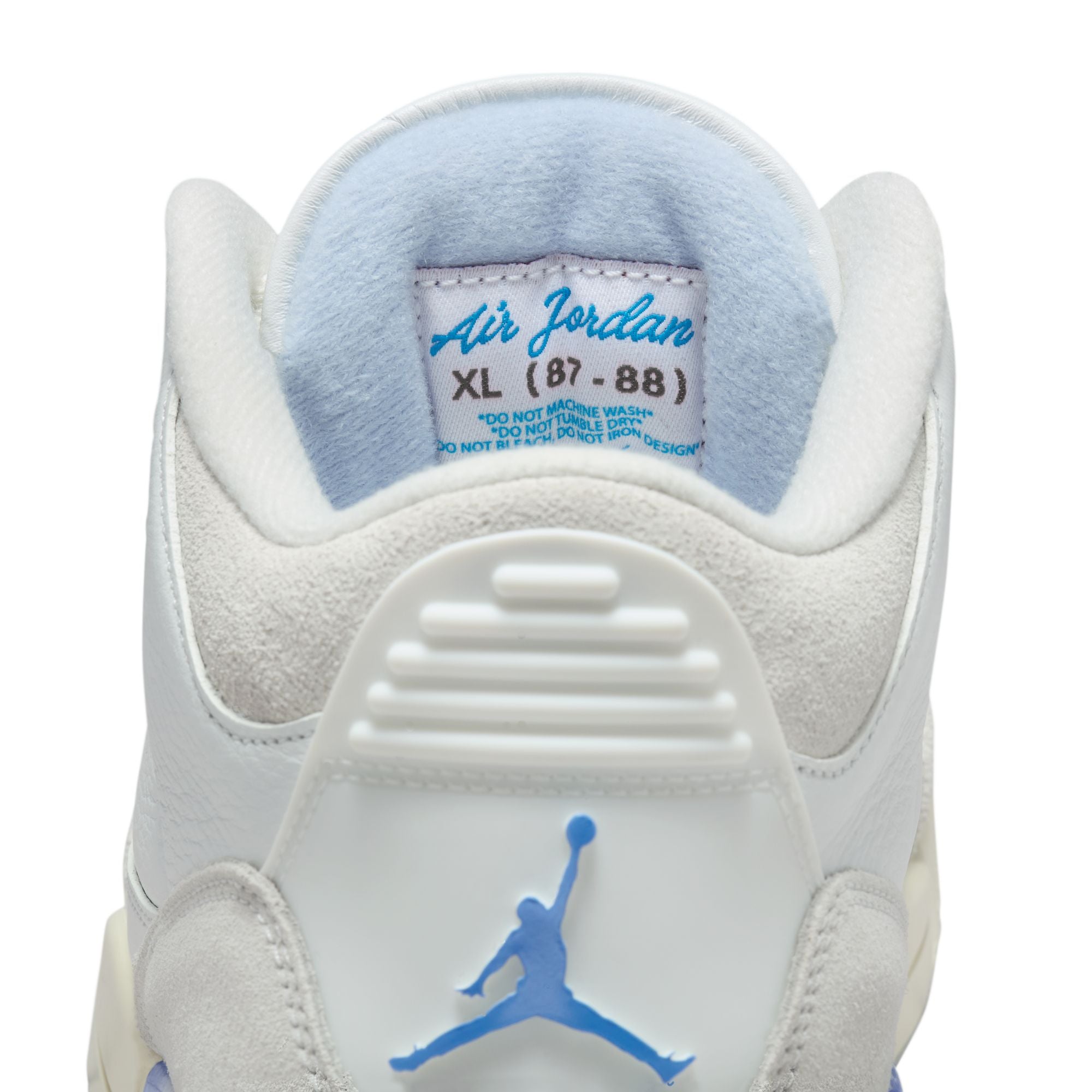 Air Jordan 3 Retro ‘Lucky Shorts'