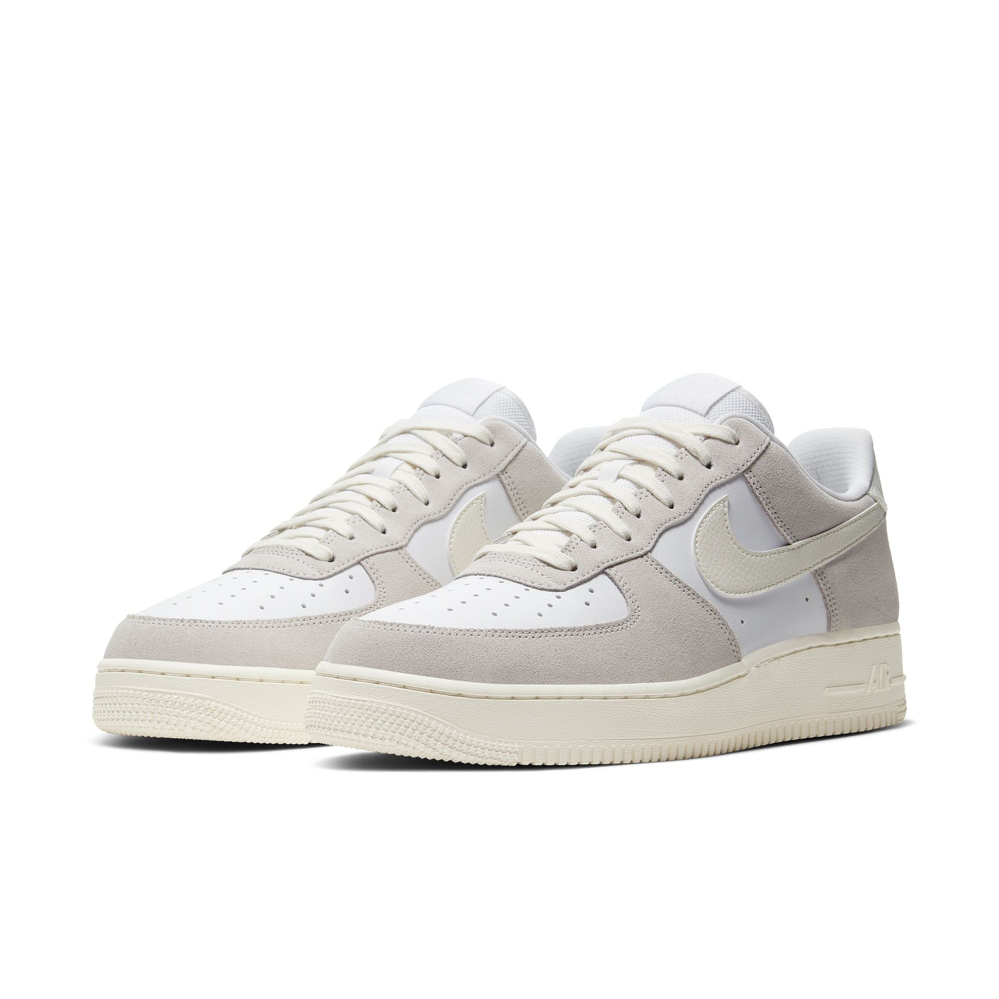 Nike Air Force 1 LV8 'Platinum Tint'