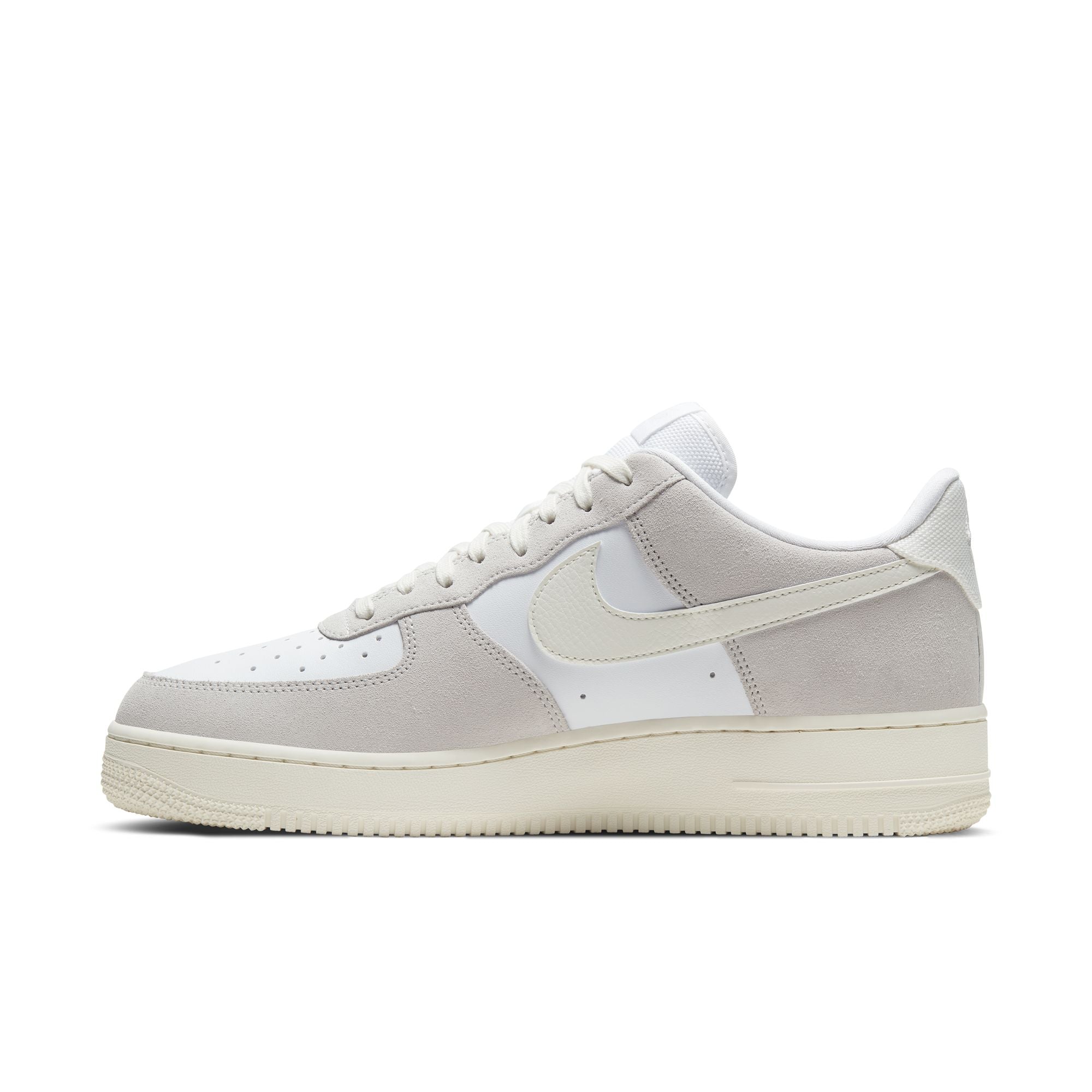 Nike Air Force 1 LV8 'Platinum Tint'