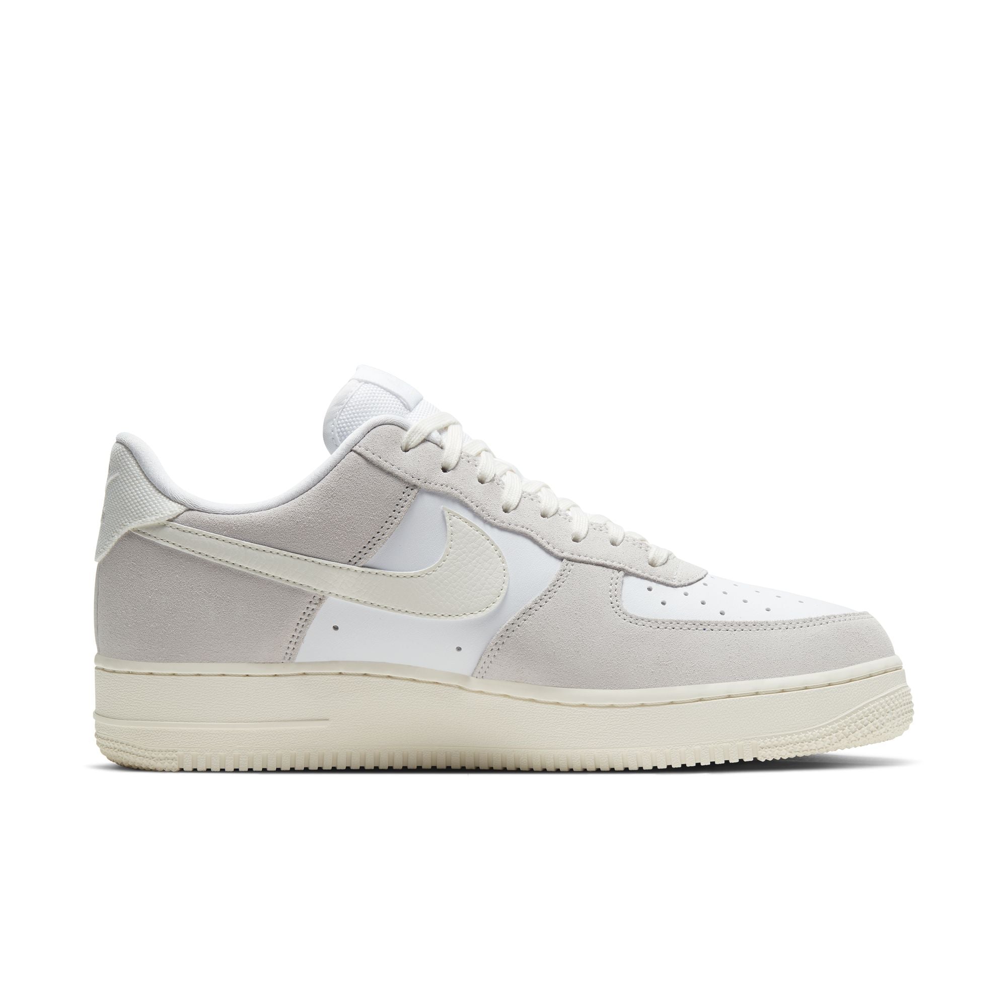 Nike Air Force 1 LV8 'Platinum Tint'