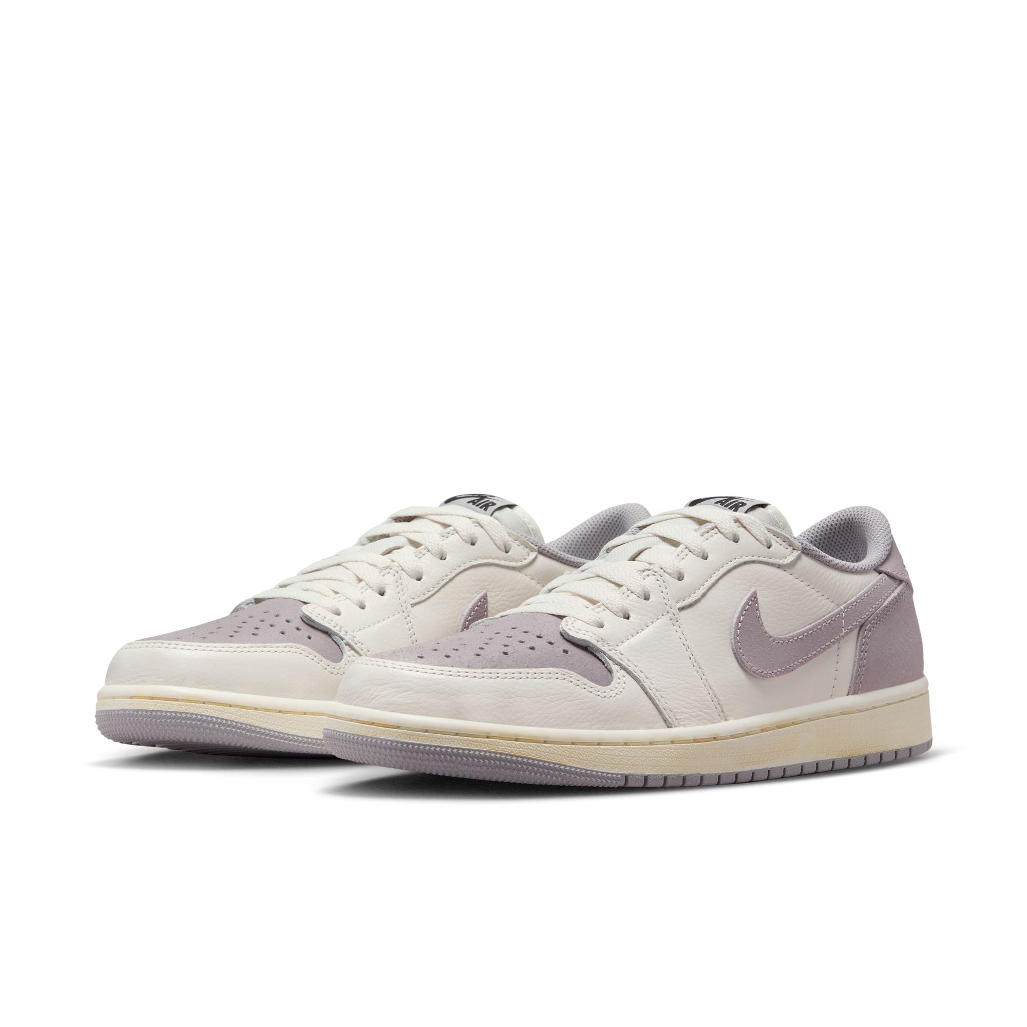 Air Jordan 1 Low OG 'Atmosphere Grey'