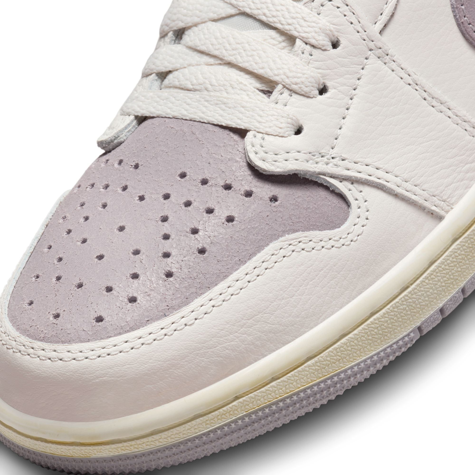 Air Jordan 1 Low OG 'Atmosphere Grey'