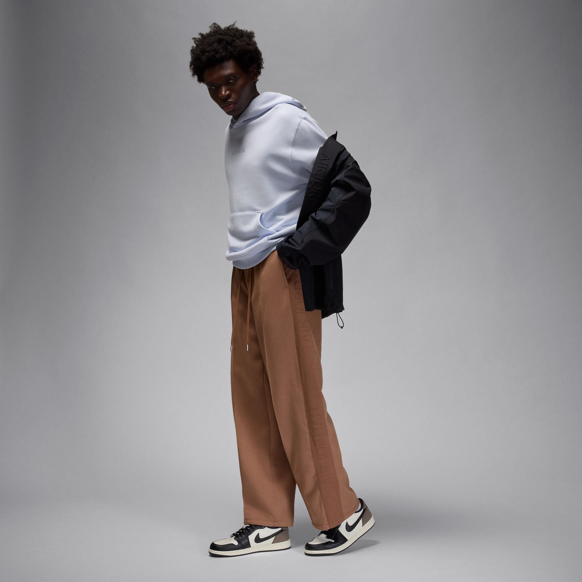 Air Jordan 1 Low OG "Mocha"