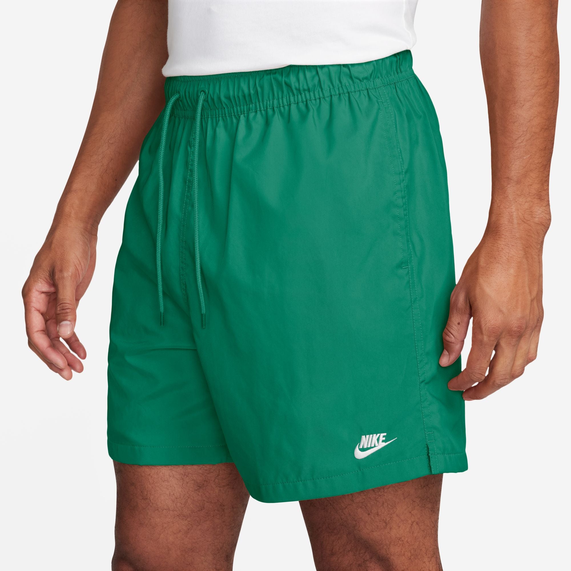 Nike Club Woven Shorts 'Malachite'