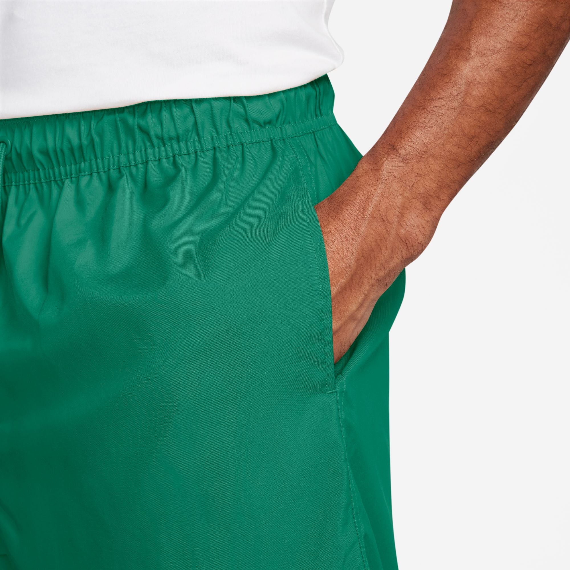 Nike Club Woven Shorts 'Malachite'