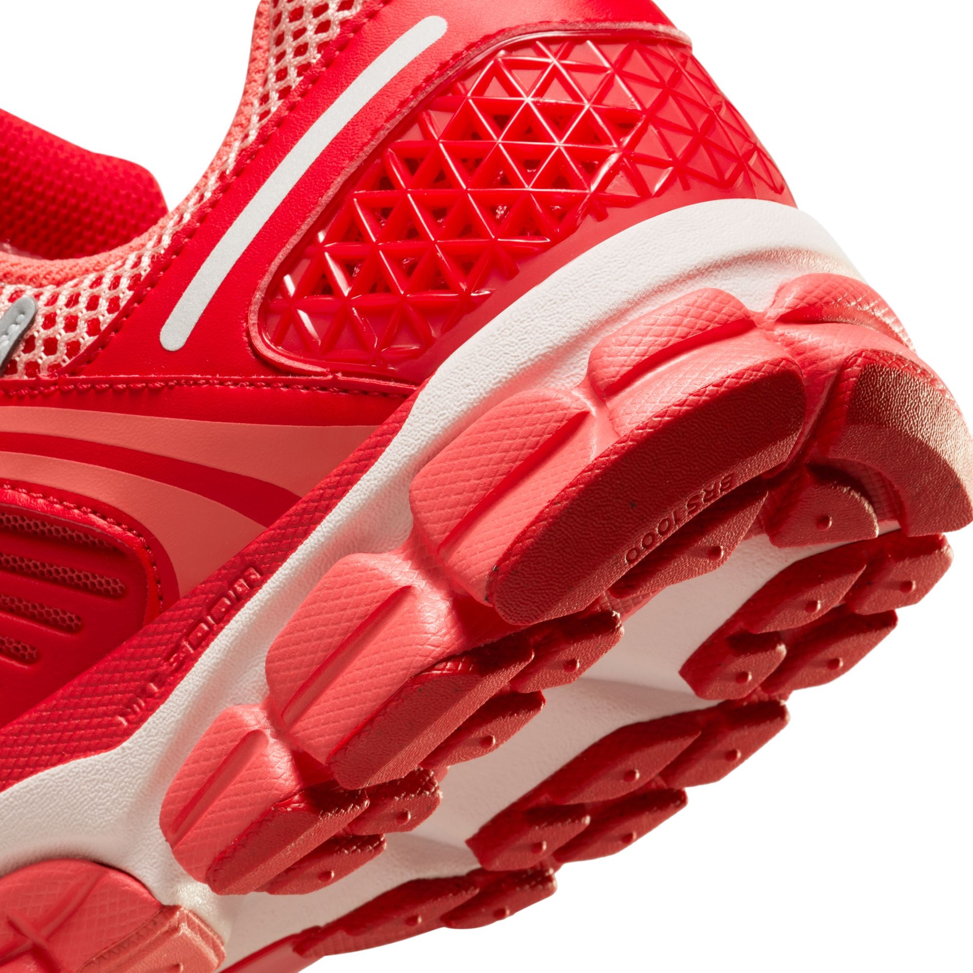 Nike Zoom Vomero 5 Premium 'University Red'