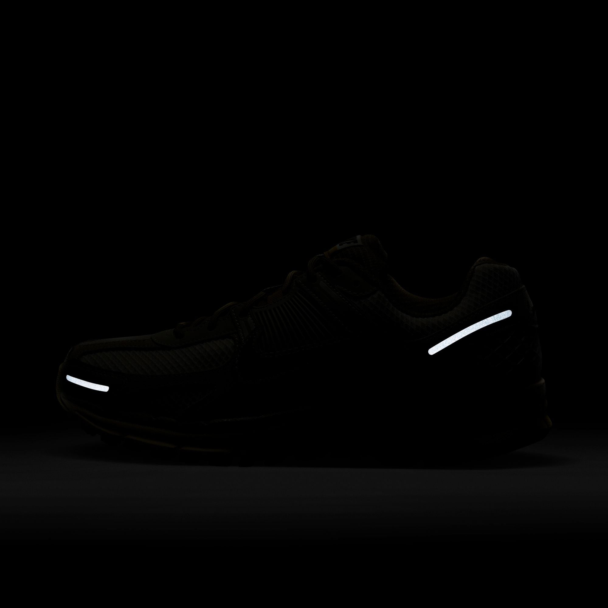 Nike Zoom Vomero 5 'Light Bone'