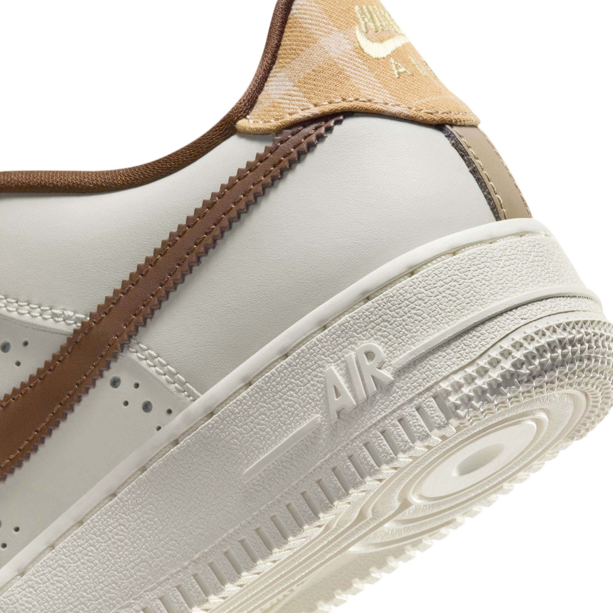 Youth Nike Air Force 1 LV8 'Cacao Wow'