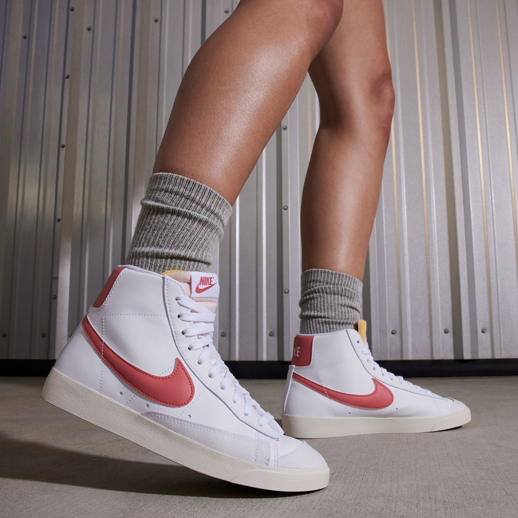 Womens Nike Blazer Mid '77 'White/Adobe Red'