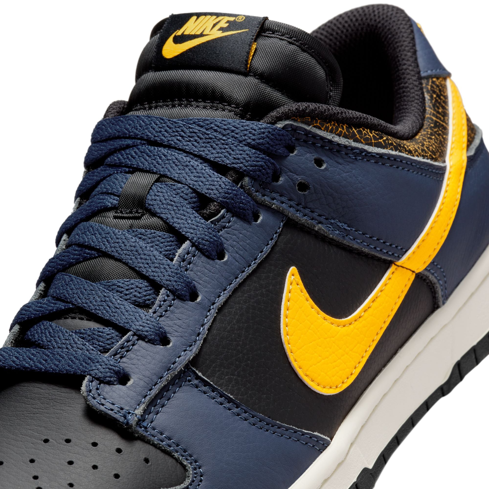 Nike Dunk Low Retro 'Midnight Navy'