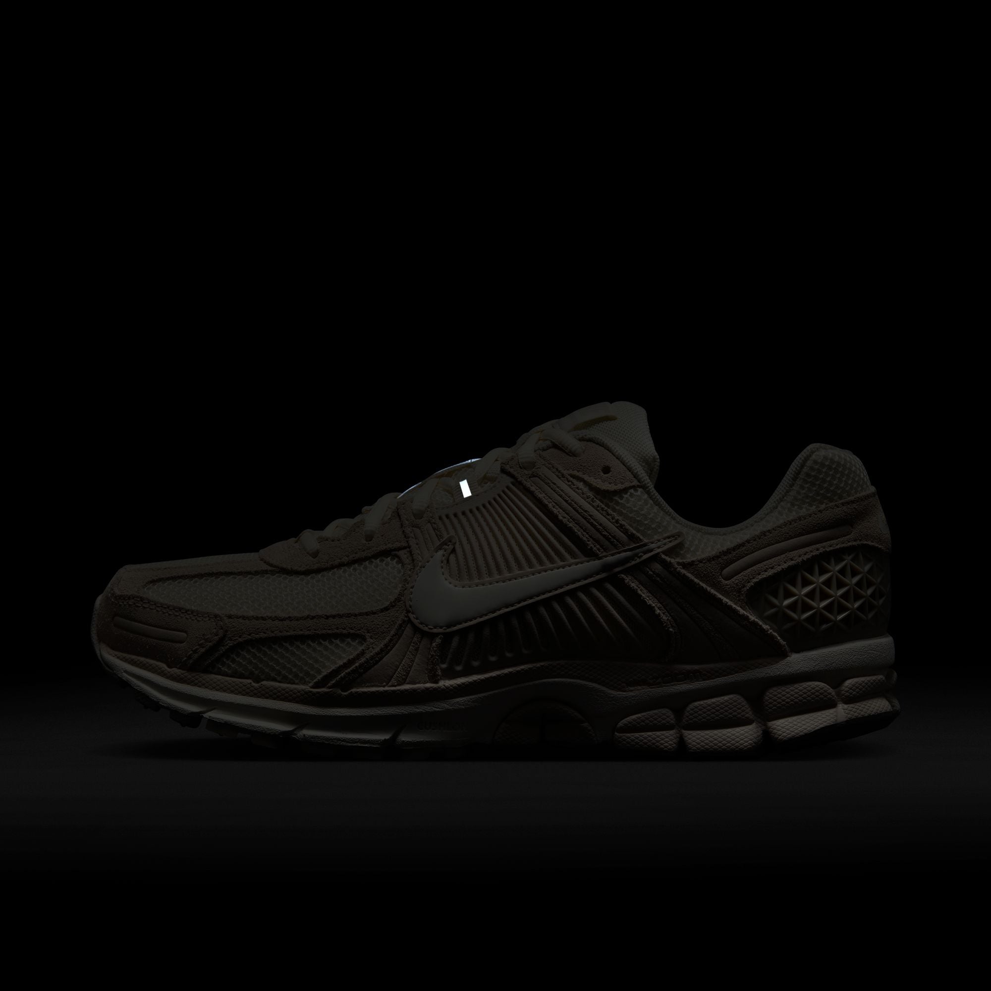 Nike Zoom Vomero 5 'Light Orewood'