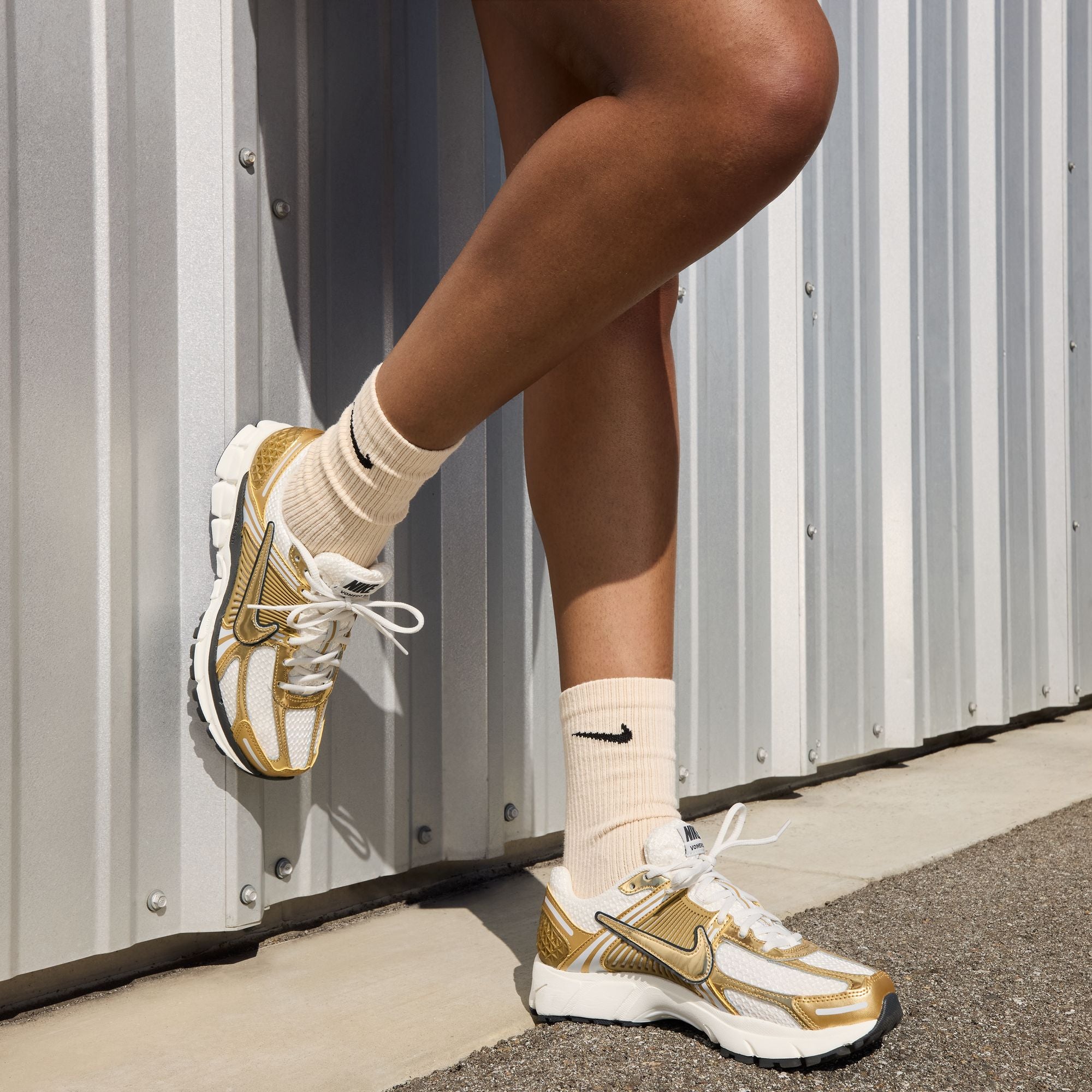 Womens Nike Zoom Vomero 5 'Gold'
