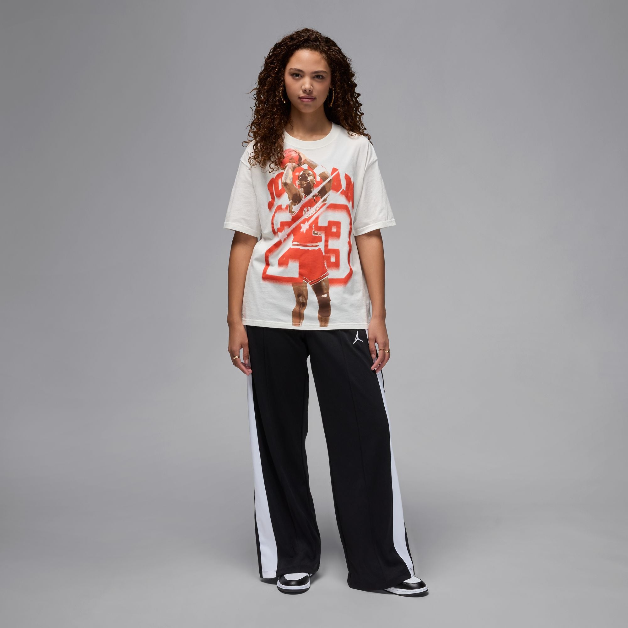 Womens Jordan Graphic T-Shirt 'Sail'