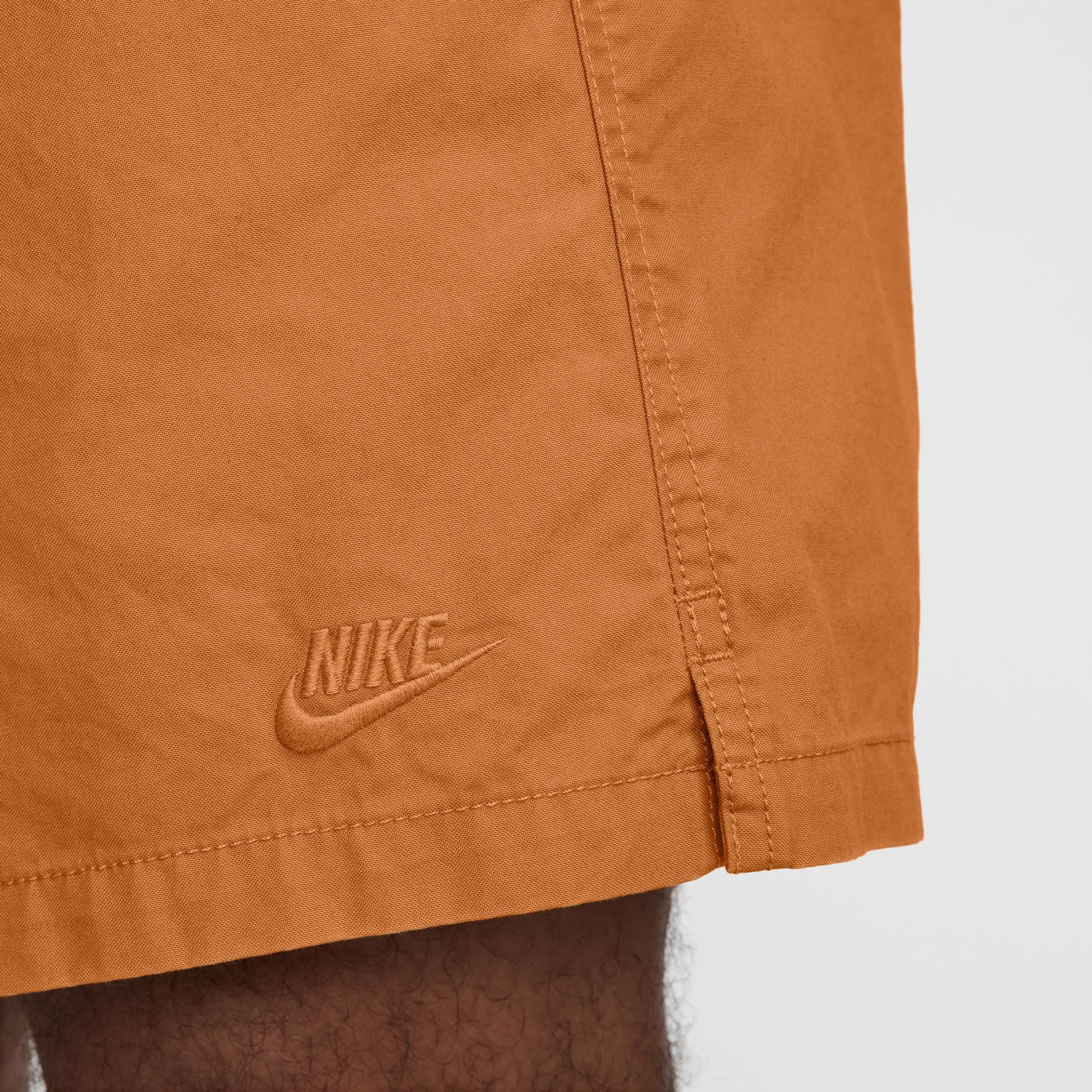 Nike Club Woven Shorts 'Monarch'