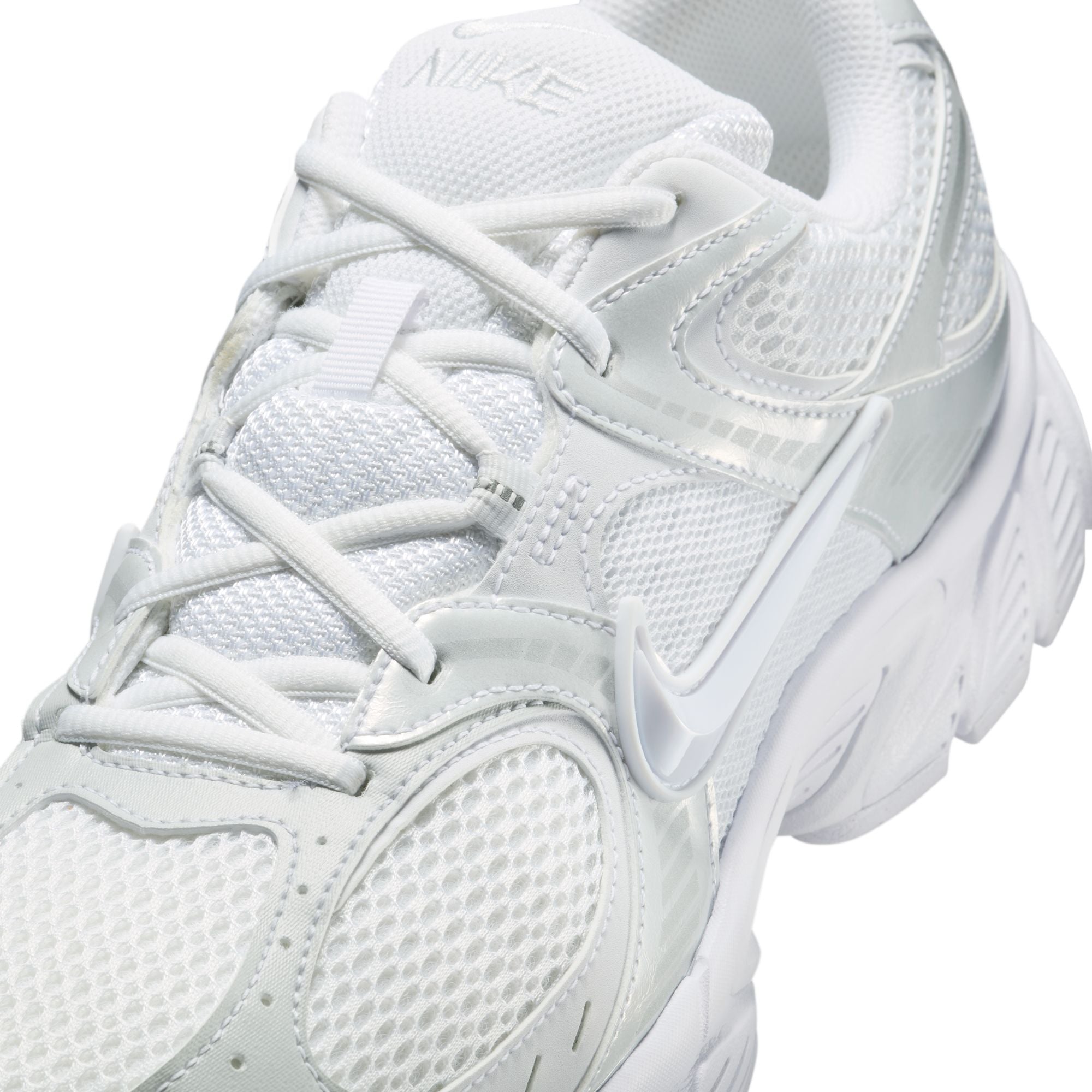 Nike V5 RNR ‘White'