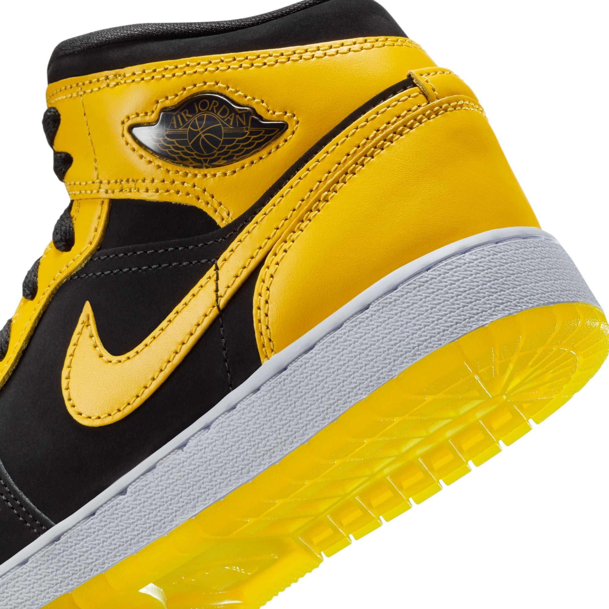 Youth Air Jordan 1 Mid SE ‘Black/Varsity Maize'