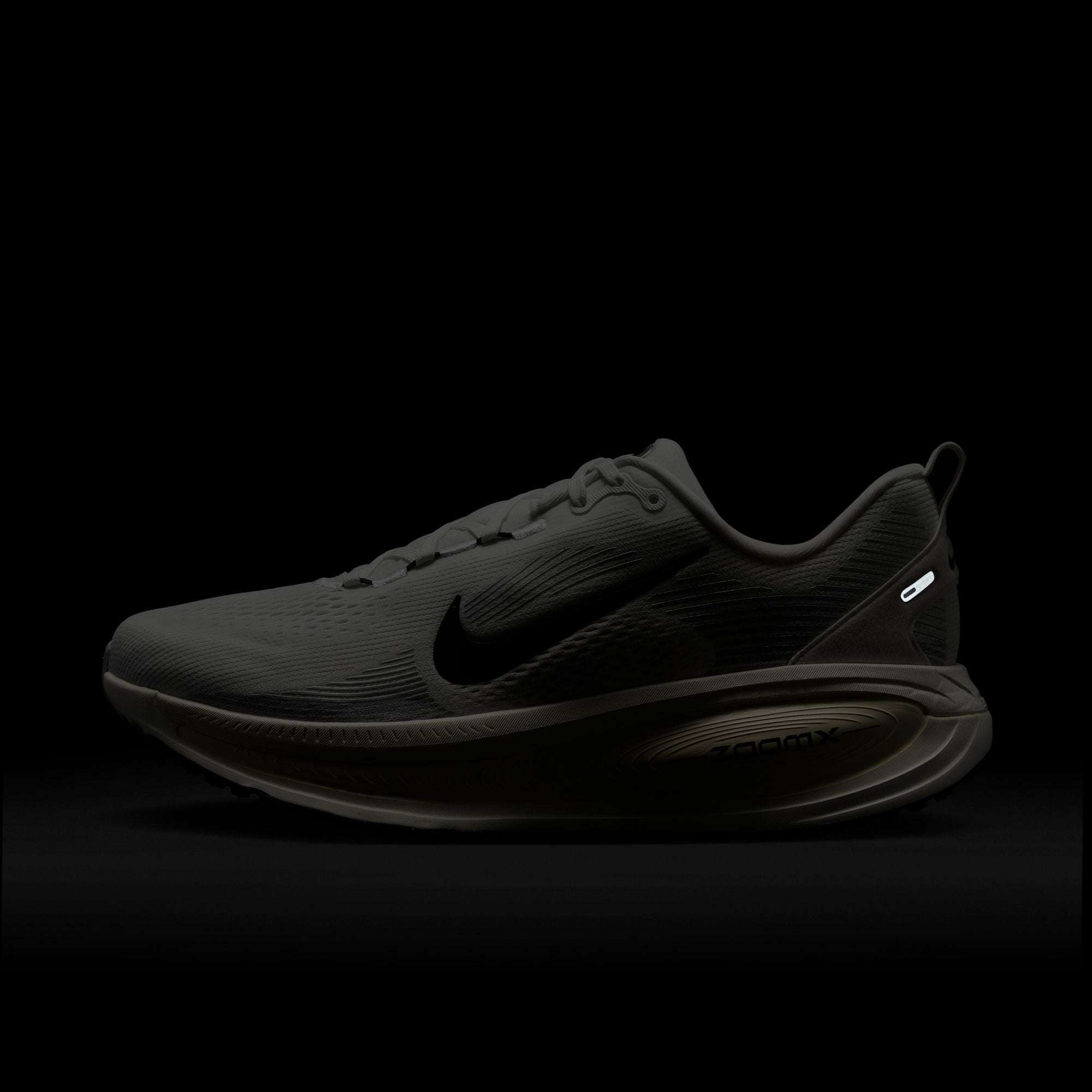 Nike Vomero 18 'Summit White/Black'