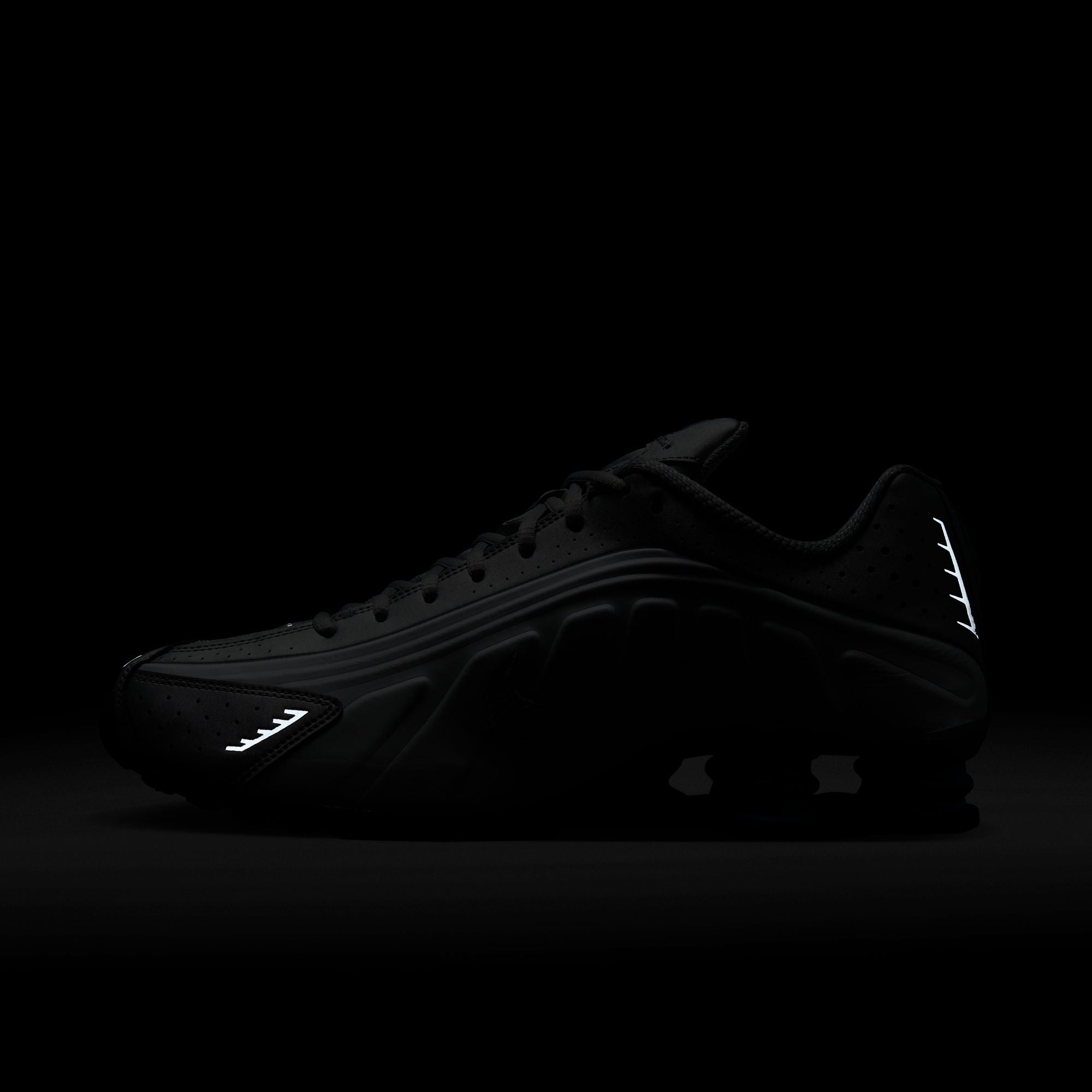 Nike Shox R4 ‘Metallic Silver'