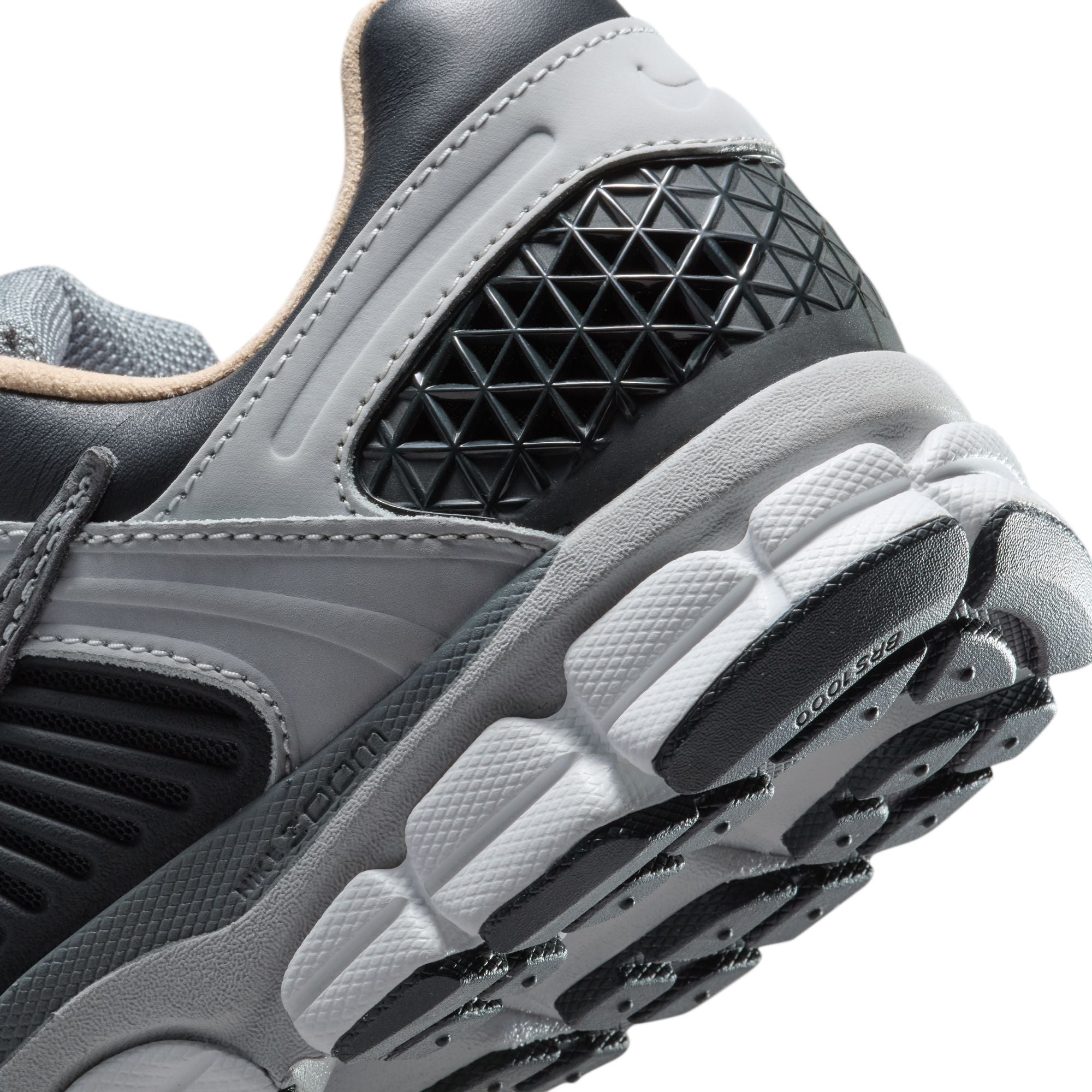 Nike Zoom Vomero 5 'Dark Smoke Grey'