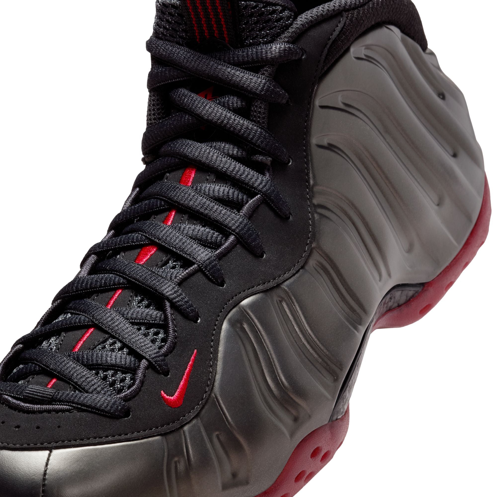 Nike Air Foamposite One ‘Black/Varsity Red'