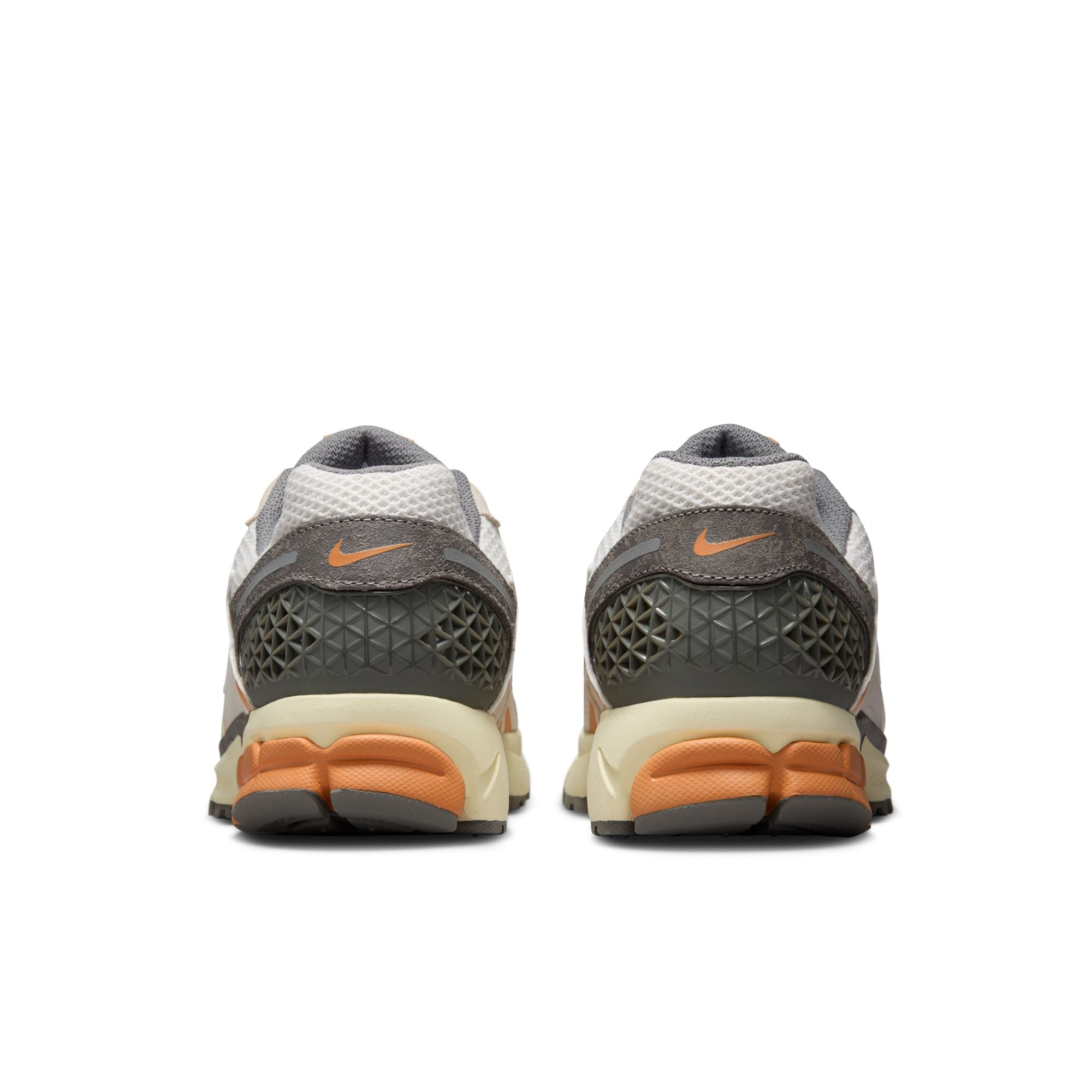 Nike Zoom Vomero 5 ‘Phantom/Flat Pewter'