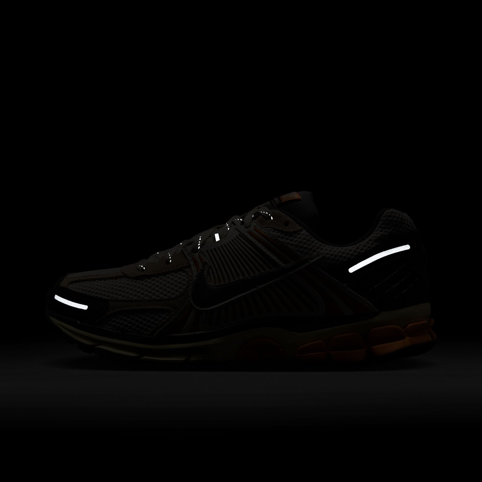 Nike Zoom Vomero 5 ‘Phantom/Flat Pewter'