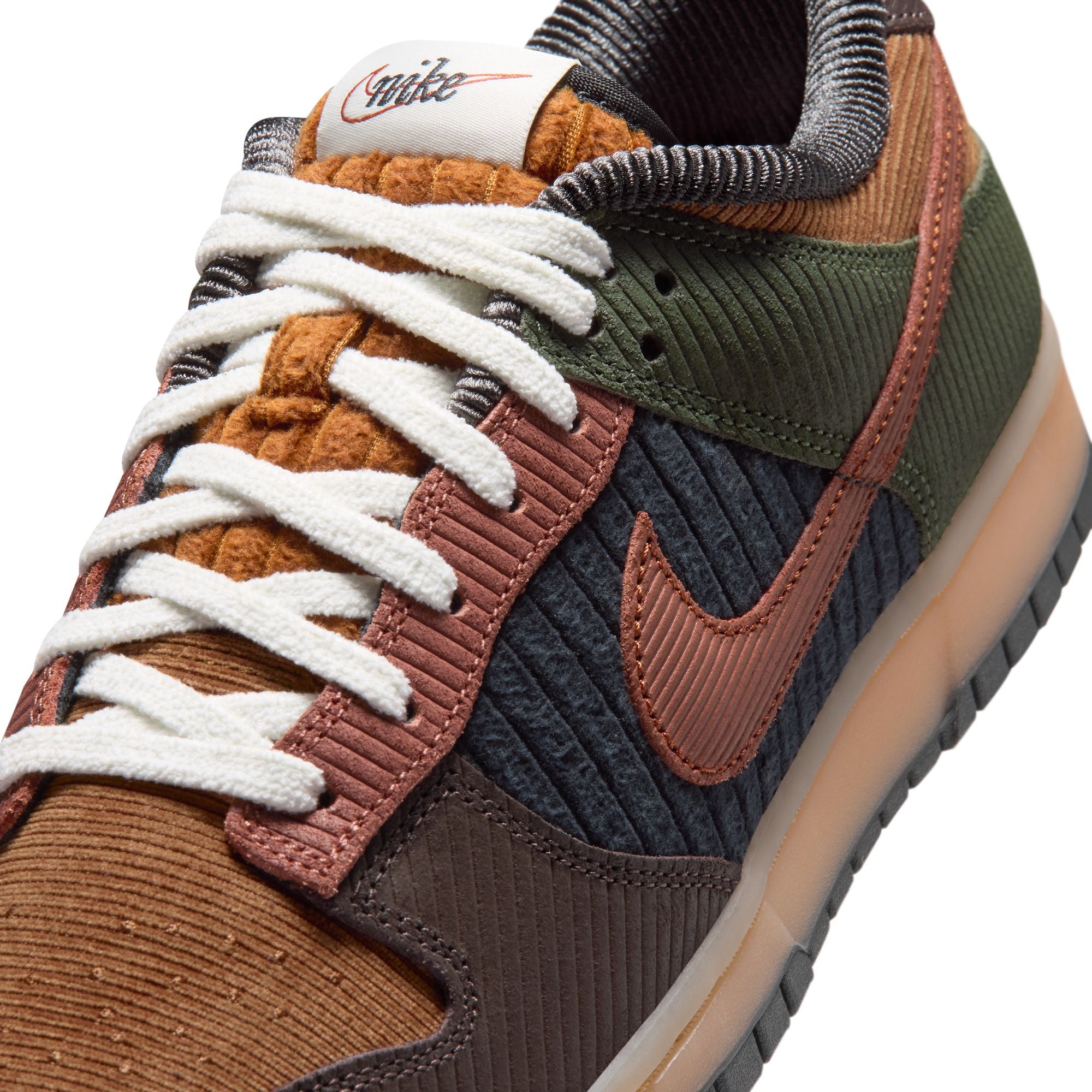 Nike Dunk Low Retro Premium 'Light British Tan Corduroy'