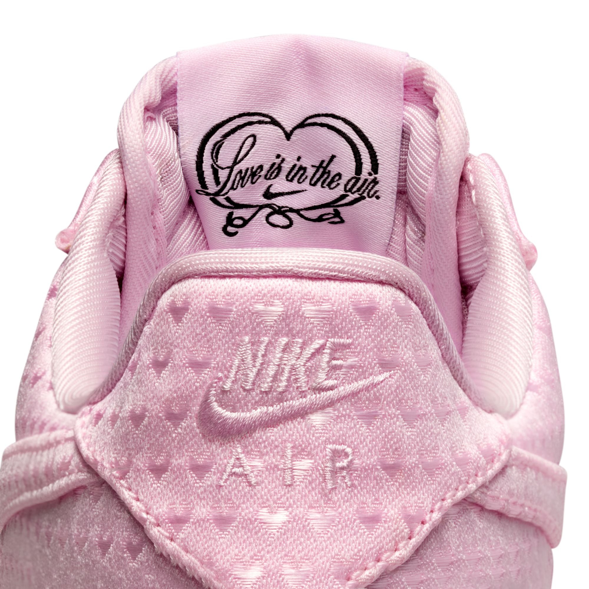 Womens Air Force 1 '07 SE 'Valentines Pink Foam'