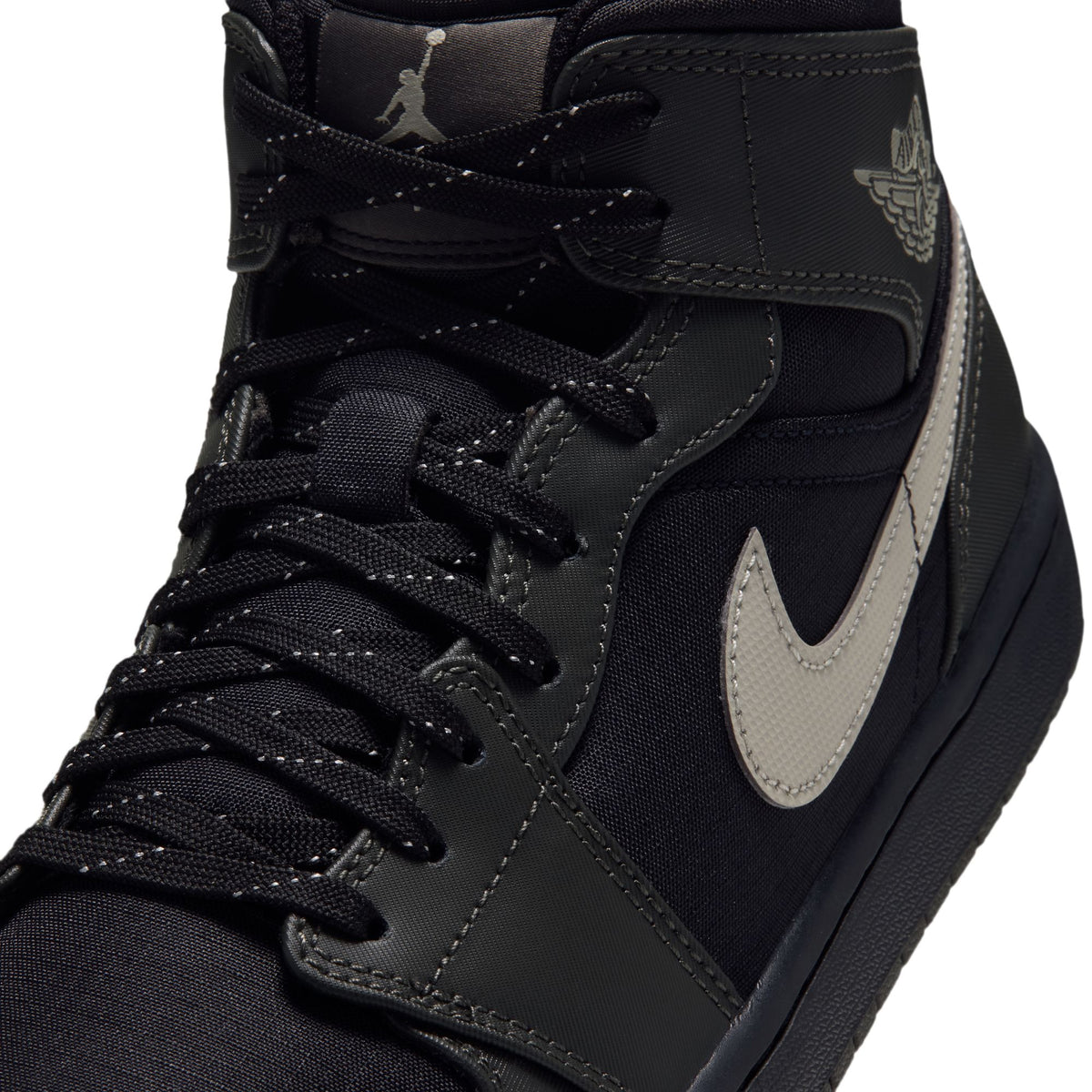 Air Jordan 1 Mid Utility 'Black/Spruce'