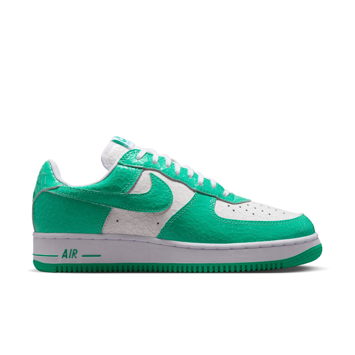 Nike Air Force 1 Low '01 "Cracked Leather" 'Green/White'
