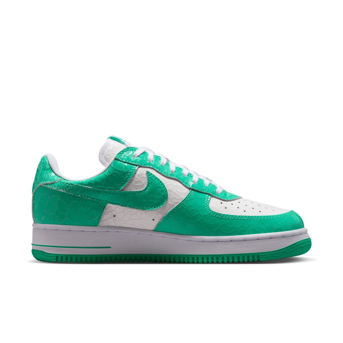 Nike Air Force 1 Low '01 "Cracked Leather" 'Green/White'