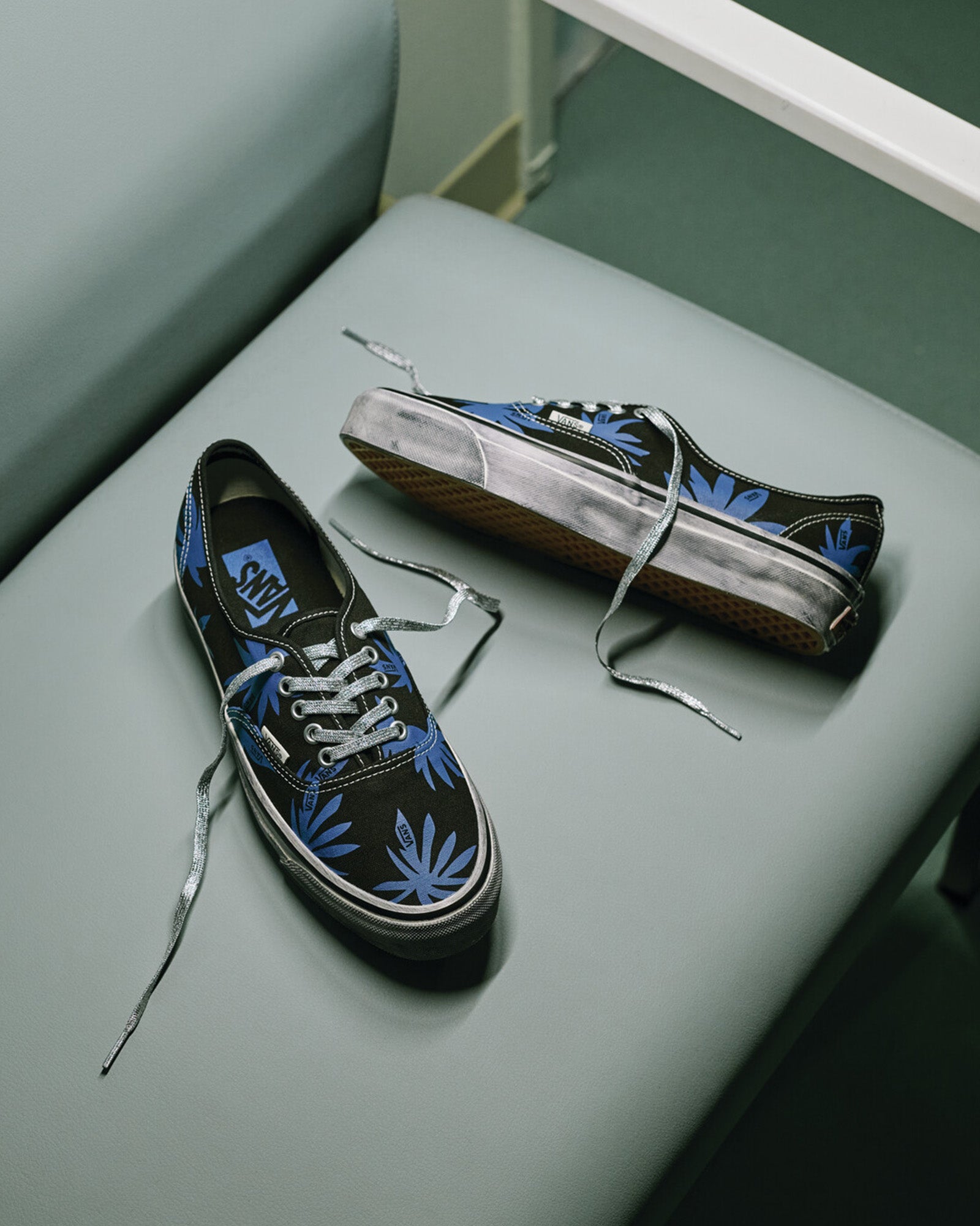 Vans LX Authentic 44 'Archive Black'