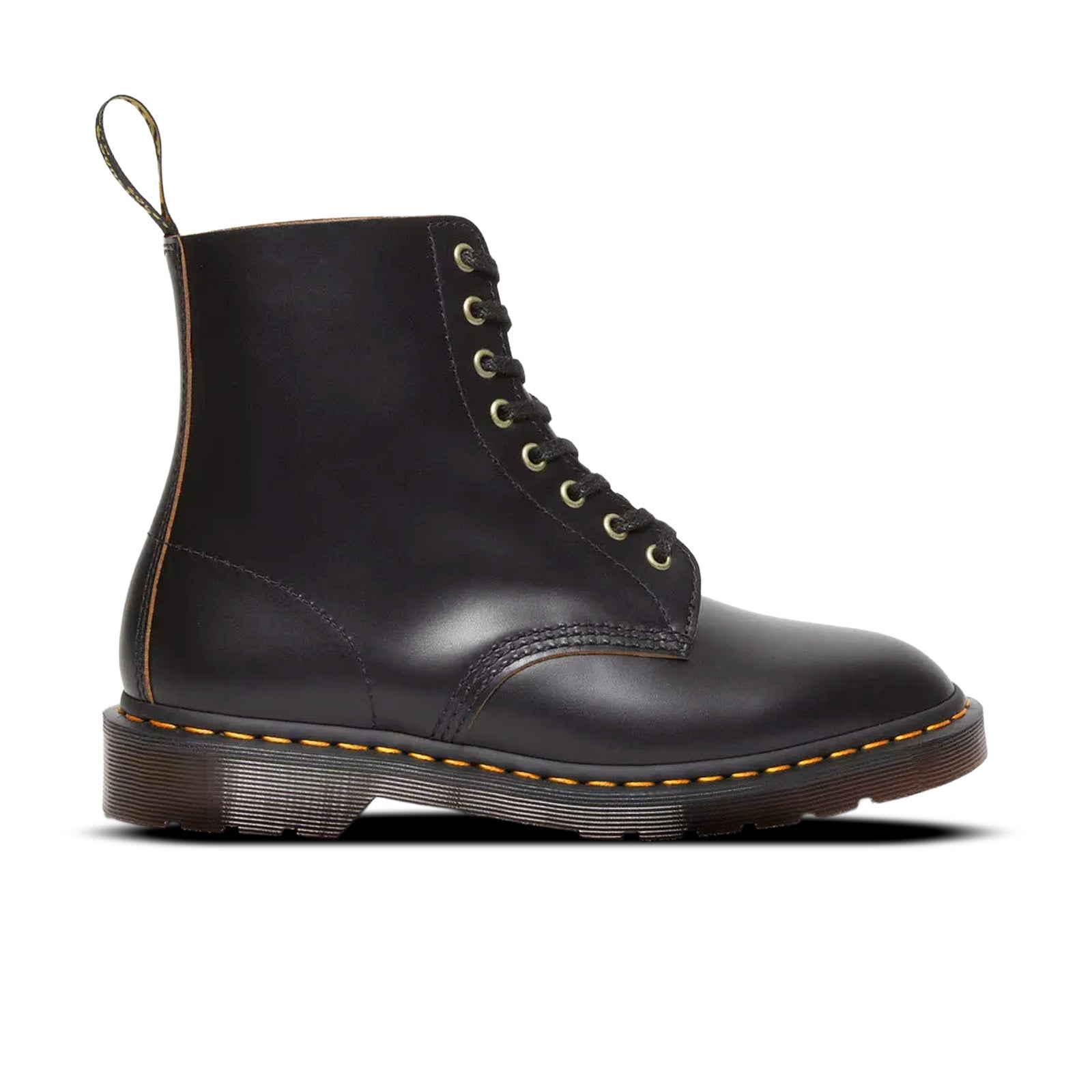 Dr. Martens Smiths Vintage Smooth Leather Boots 'Black'