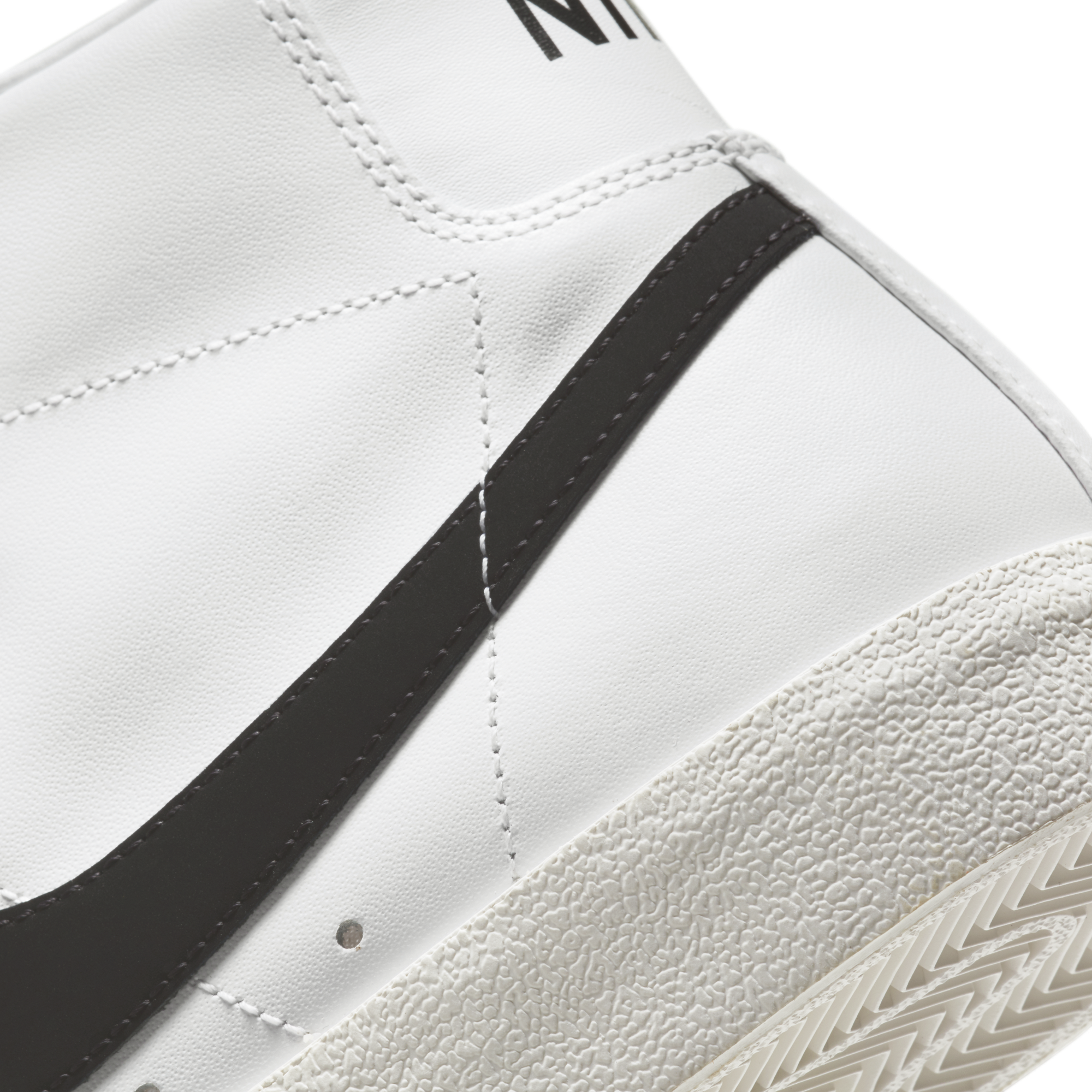 Nike Blazer Mid '77 Vintage 'White/Black'