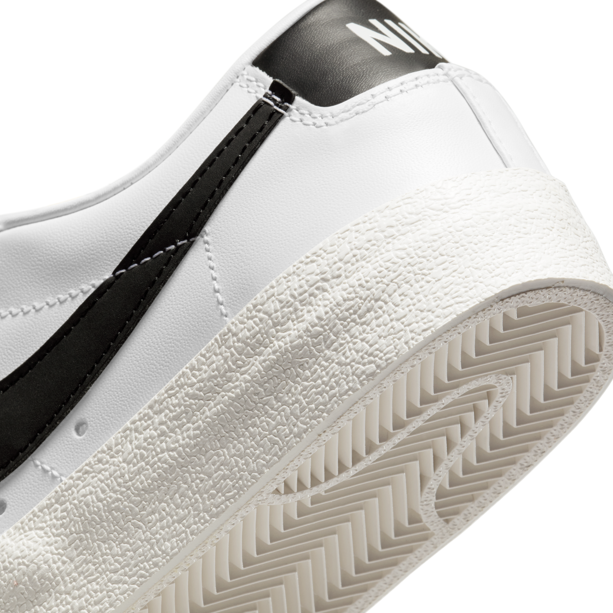 Womens Nike Blazer Low '77 'White/ Black Heel'