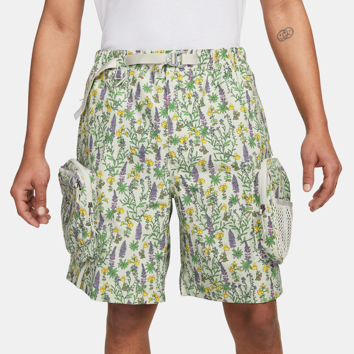 Nike ACG Snowgrass Cargo Short 'Light Bone' – Sole Classics