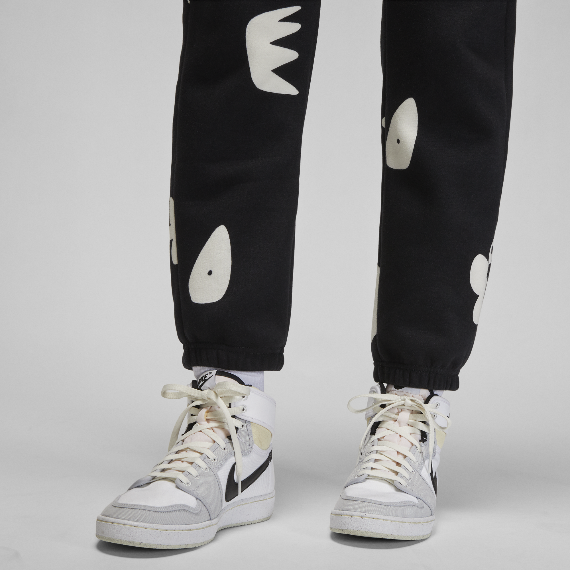 Womens Jordan Artist Series by Mia Lee Fleece Sweatpants 'Black'
