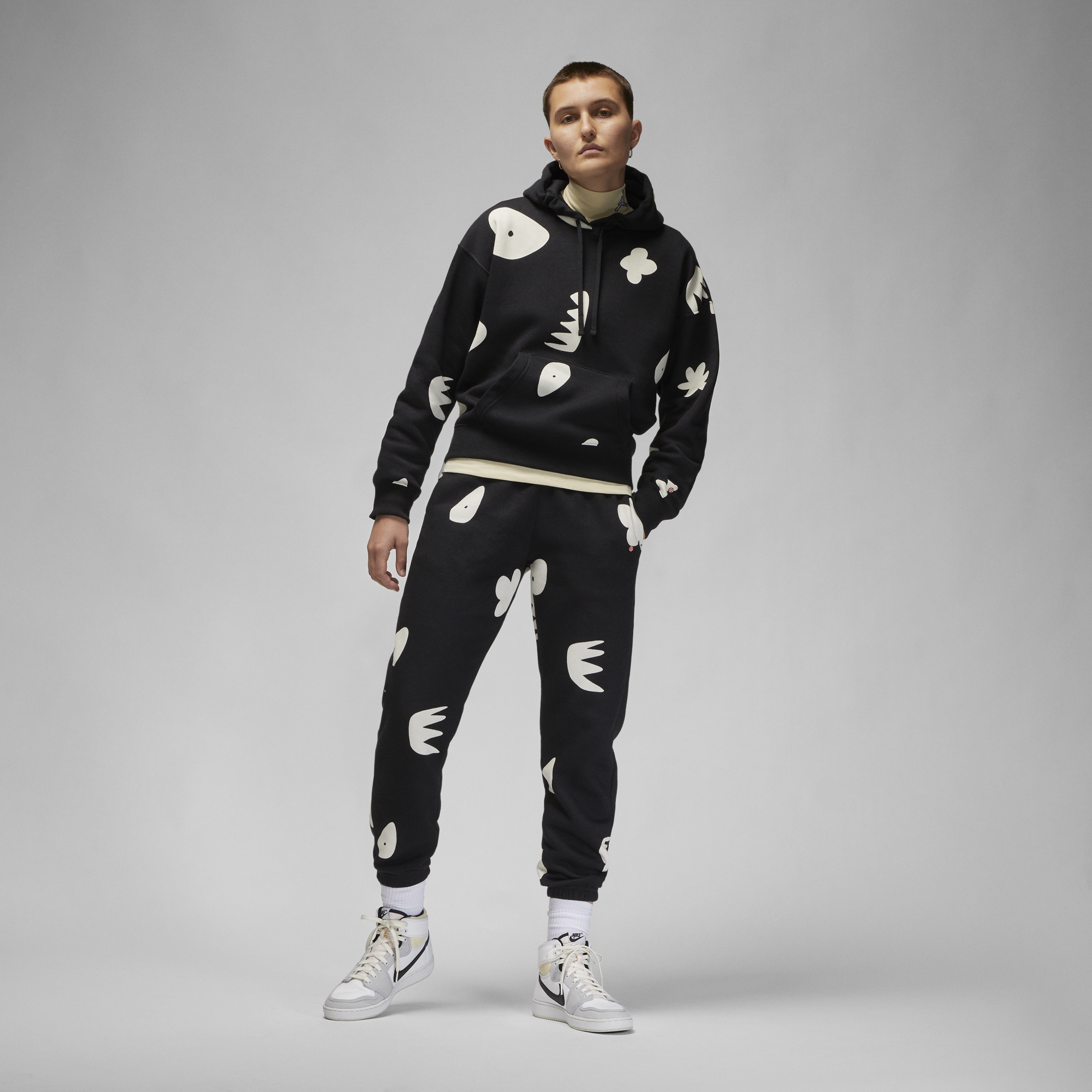 Womens Jordan Artist Series by Mia Lee Fleece Sweatpants 'Black'