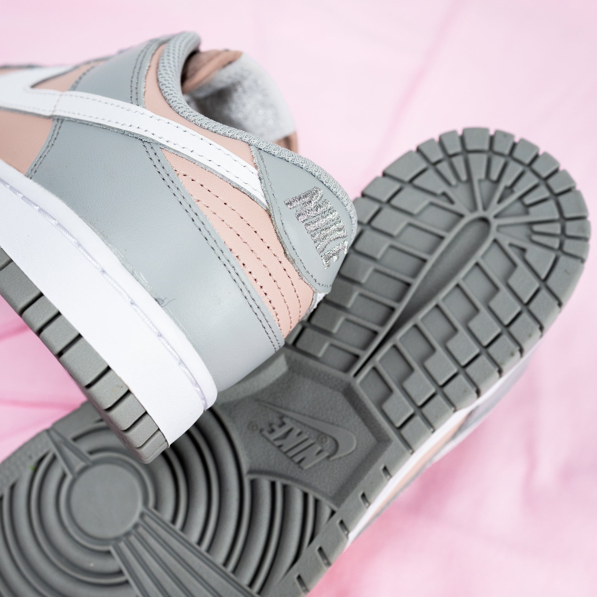 Women's Nike Dunk Low 'Pink Oxford'