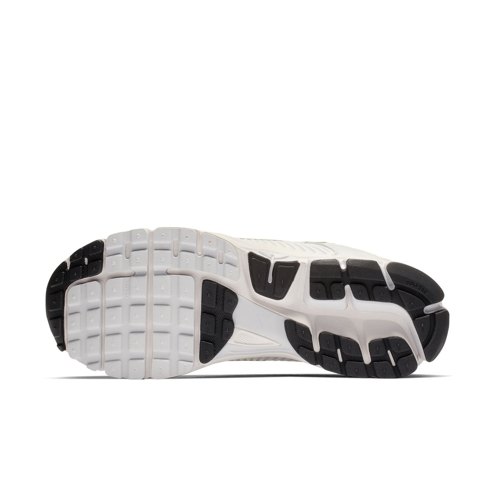 
                  
                    Load image into Gallery viewer, Nike Zoom Vomero 5 SP &amp;#39;Vast Grey&amp;#39;
                  
                