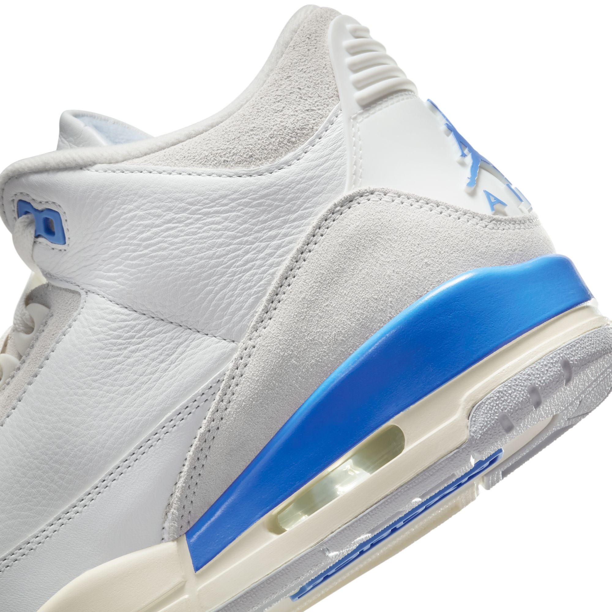 Air Jordan 3 Retro ‘Lucky Shorts'