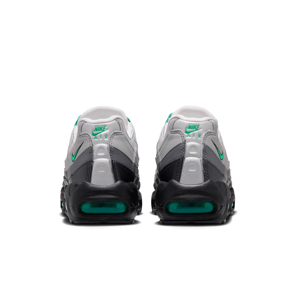 
                  
                    Load image into Gallery viewer, Womens Nike Air Max 95 &amp;#39;Stadium Green&amp;#39;
                  
                