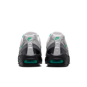 
                  
                    Load image into Gallery viewer, Womens Nike Air Max 95 &amp;#39;Stadium Green&amp;#39;
                  
                
