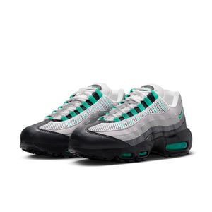 
                  
                    Load image into Gallery viewer, Womens Nike Air Max 95 &amp;#39;Stadium Green&amp;#39;
                  
                