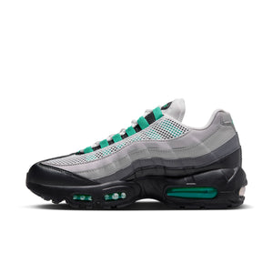 
                  
                    Load image into Gallery viewer, Womens Nike Air Max 95 &amp;#39;Stadium Green&amp;#39;
                  
                