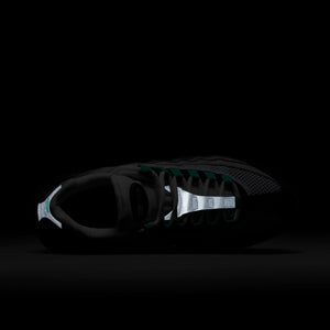 
                  
                    Load image into Gallery viewer, Womens Nike Air Max 95 &amp;#39;Stadium Green&amp;#39;
                  
                