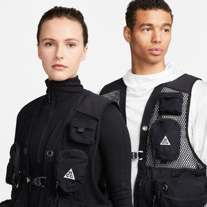 
                  
                    Load image into Gallery viewer, Nike ACG Buttles Vest &amp;#39;Black&amp;#39;
                  
                