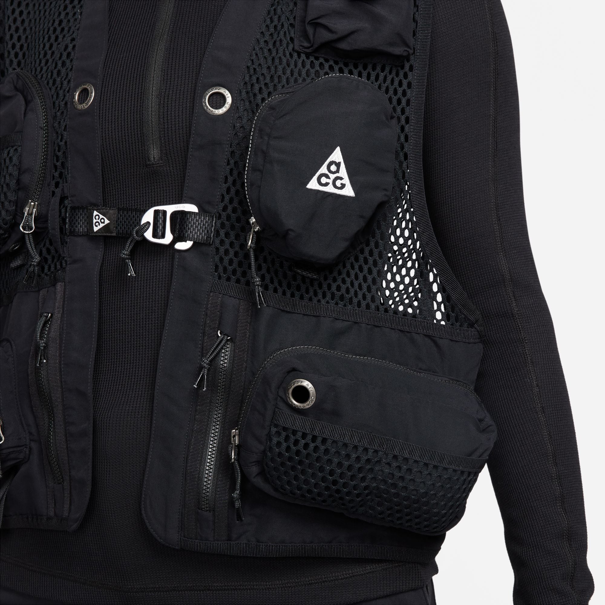 Nike Unisex ACG Buttles Vest in Grey - ShopStyle Outerwear