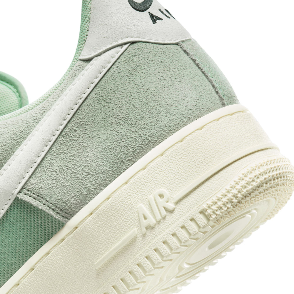 
                  
                    Load image into Gallery viewer, Nike Air Force 1 &amp;#39;07 LV8 &amp;#39;Enamel Green&amp;#39;
                  
                